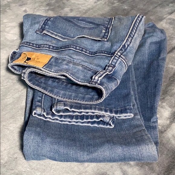 Abercrombie & Fitch Distressed + Worn Jeans - Picture 2 of 16